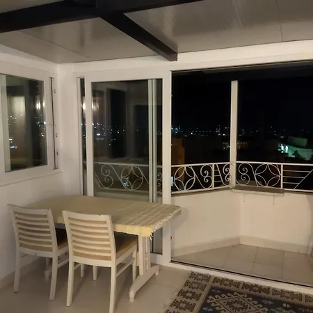 Semesterbostad Center Private Holiday House *